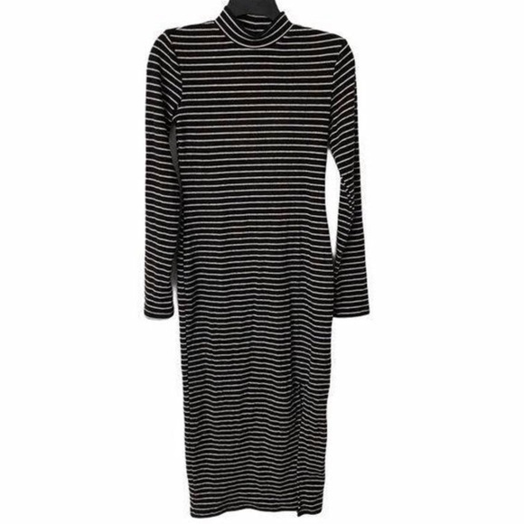 STRIPED BLACK AND WHITE SWEATER DRESS SIZE SMALL - Picture 3 of 5